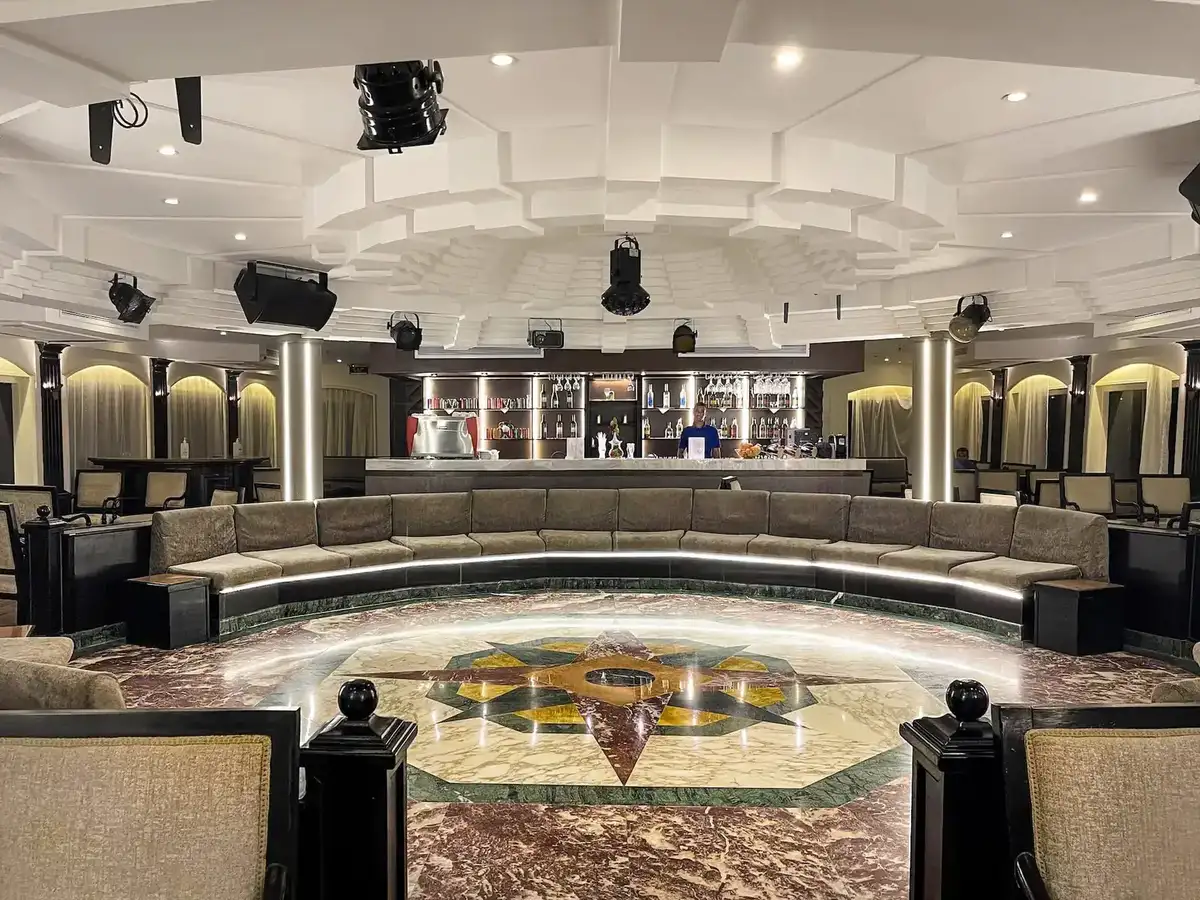 royal-beau-rivage-lounge-bar-area