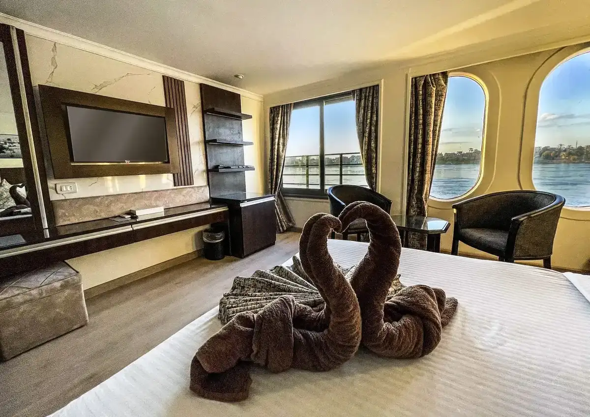 royal-beau-rivage-suite-with-nile-view